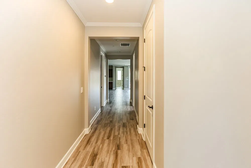 3 bed, 2.0 bath, 1800 sqft, $2,850 — Photo 3