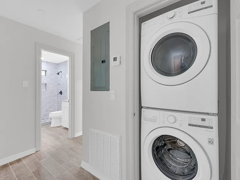310 N 13th Ave #3 — Photo 9