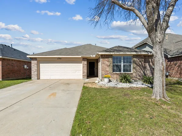 5721 Downs Dr, Fort Worth, TX 76179