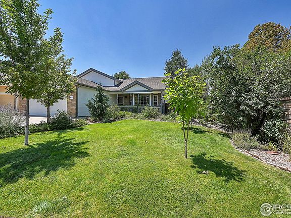 4th image of 424 Moss Rock Way