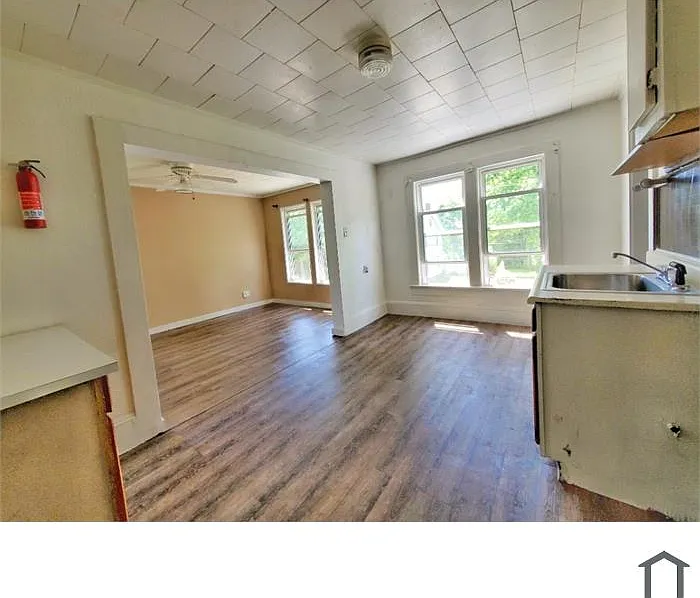 264 W Harris Ave #2
