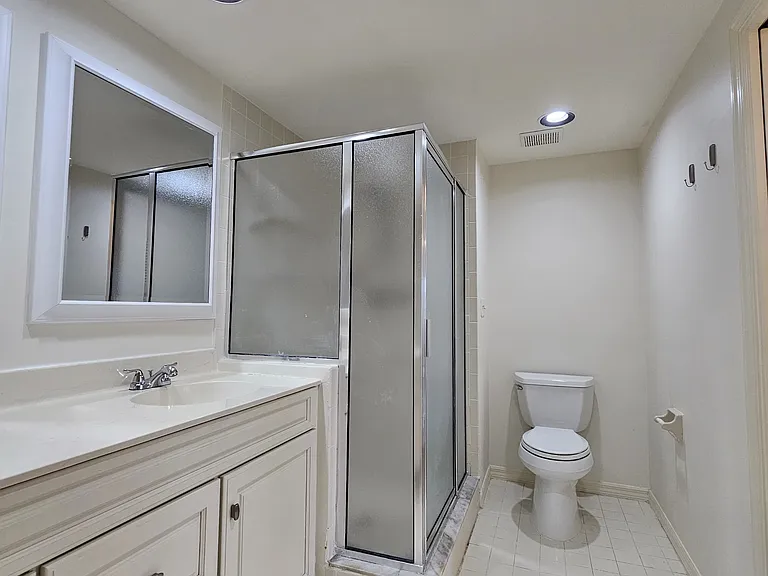 6025 Chardonnay Ln #1-102 — Photo 24
