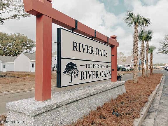 3rd image of 23 Whispering Oaks Circle