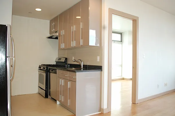 Rented by Compass | media 13