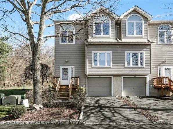 232 Foltim Way, Congers, NY 10920