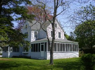 118 South Rd, Westhampton, NY 11977