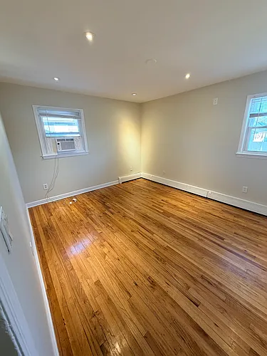 769 E Hazelwood Ave #1 Photo 1