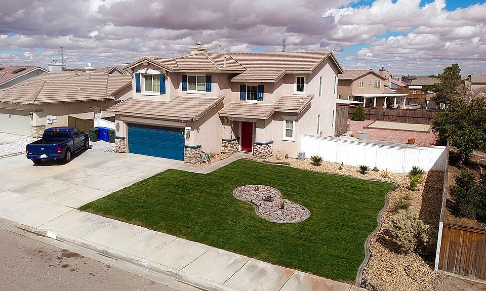 11564 Villa St, Adelanto, CA 92301 Zillow