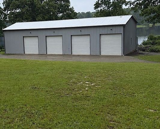 2nd image of 303 Watts Hill Rd