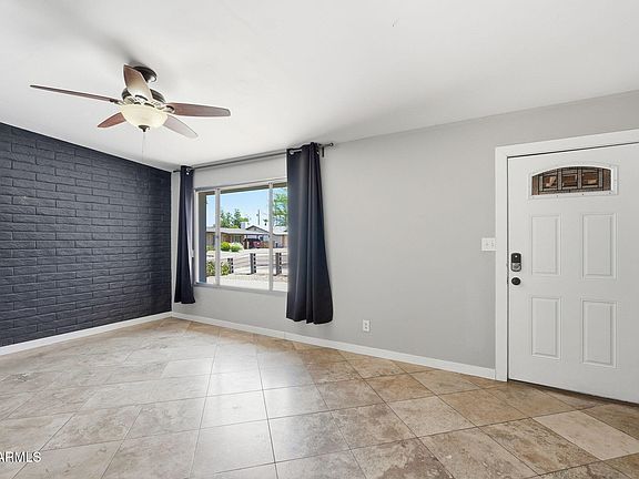 5th image of 1609 E Gaylon Dr