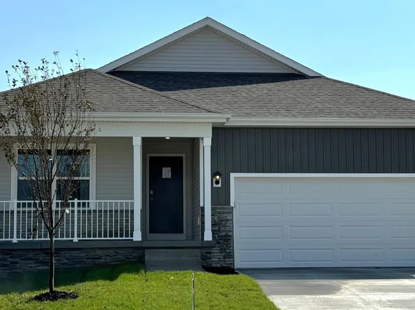 20501 Swallowtail St, Gretna, NE 68028