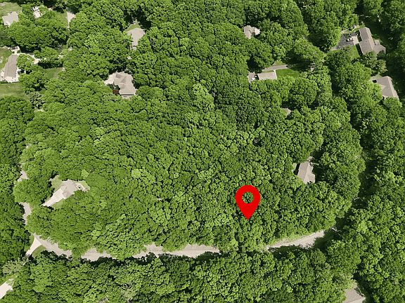 2nd image of Meadow Wood Dr #40