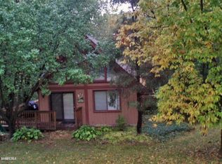3 Northridge Ln, Galena, IL 61036