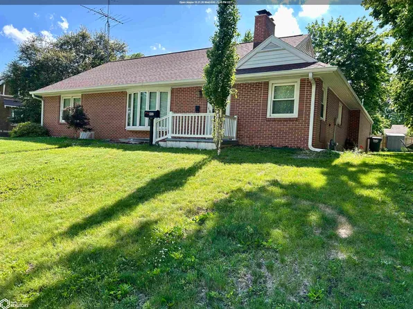 802 10th St, Eldora, IA 50627