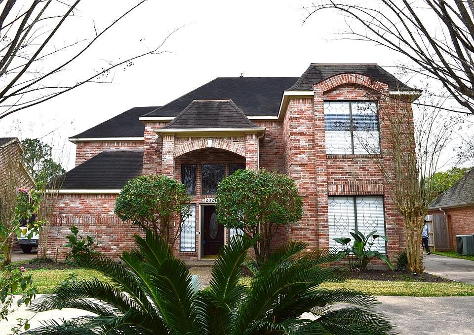 1st image of 20219 Brondesbury Dr