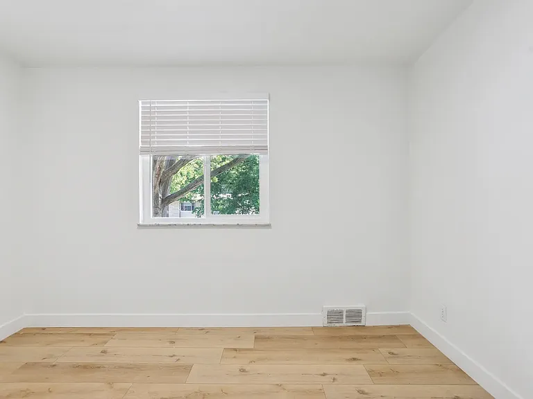 Timber Ridge Apartments — Photo 19