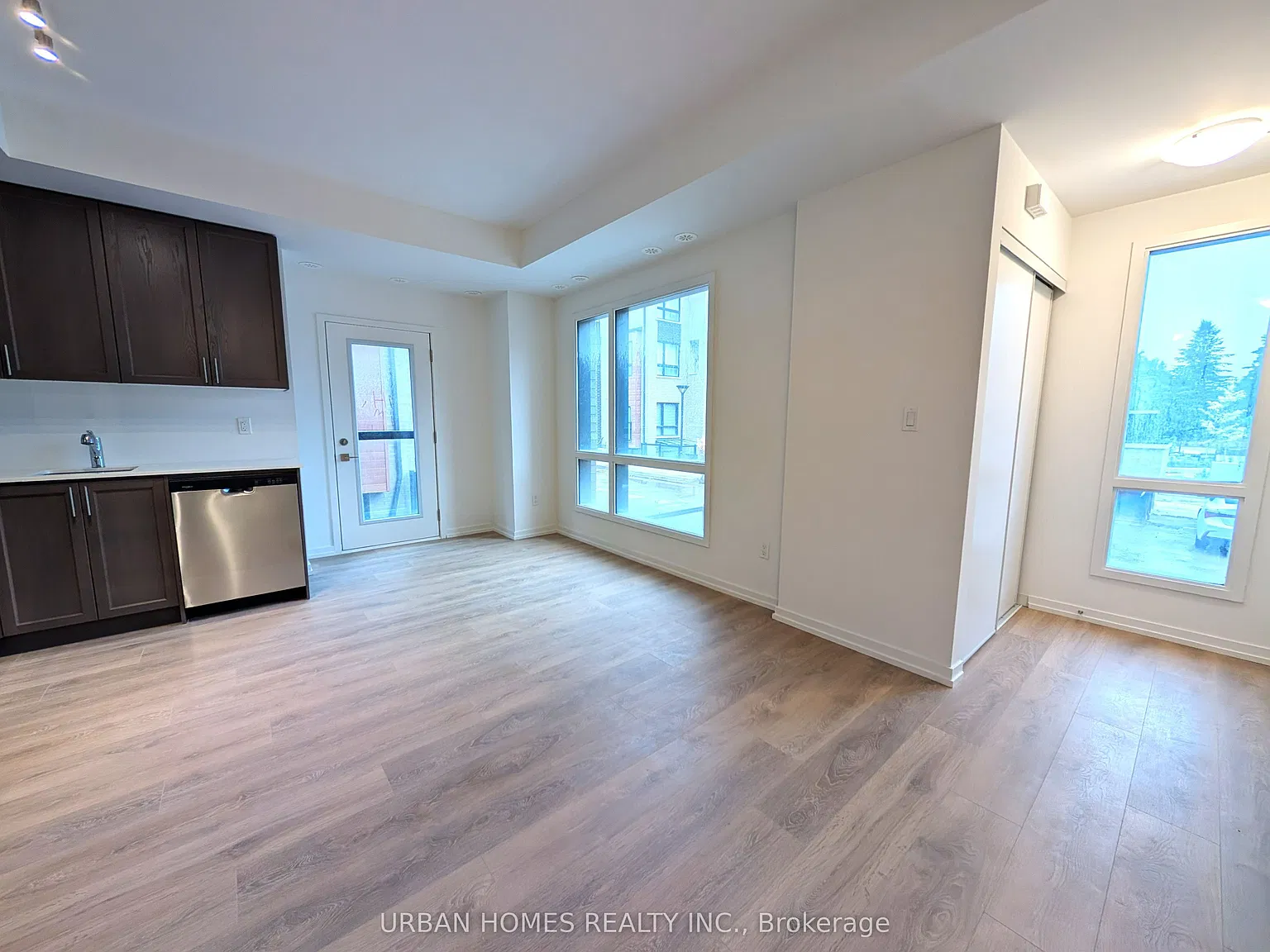 1 bed, $2,100 — Photo 2