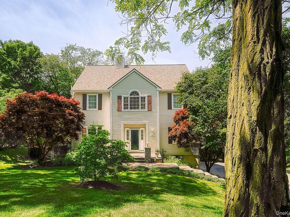 1st image of 107 Scenic Drive W
