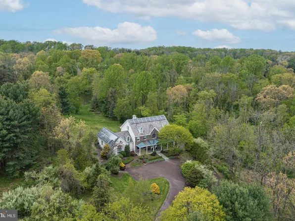 3050 Aquetong Rd, New Hope, PA 18938