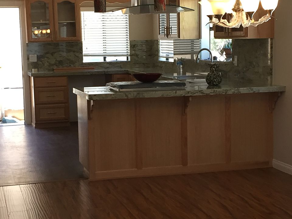 kitchen and look at the chandelier