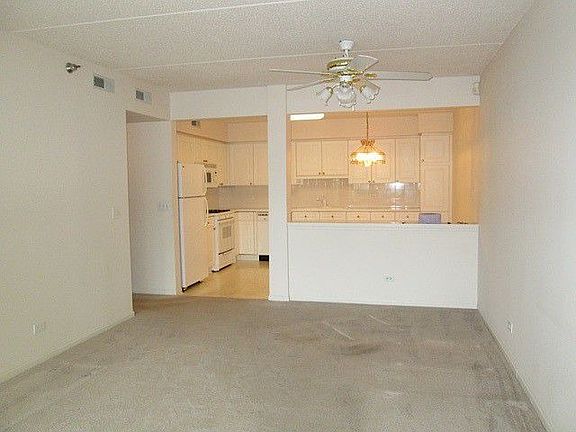 5th image of 7021 W Touhy Ave