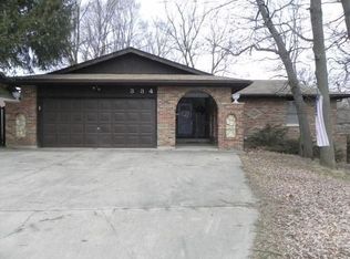 334 Mary Ann Dr, Somonauk, IL 60552
