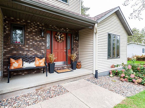 2nd image of 5318 Russell Dr