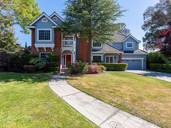 3rd image of 7 Woodridge Ct