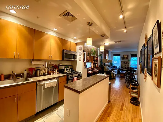 Rented by Corcoran | media 14