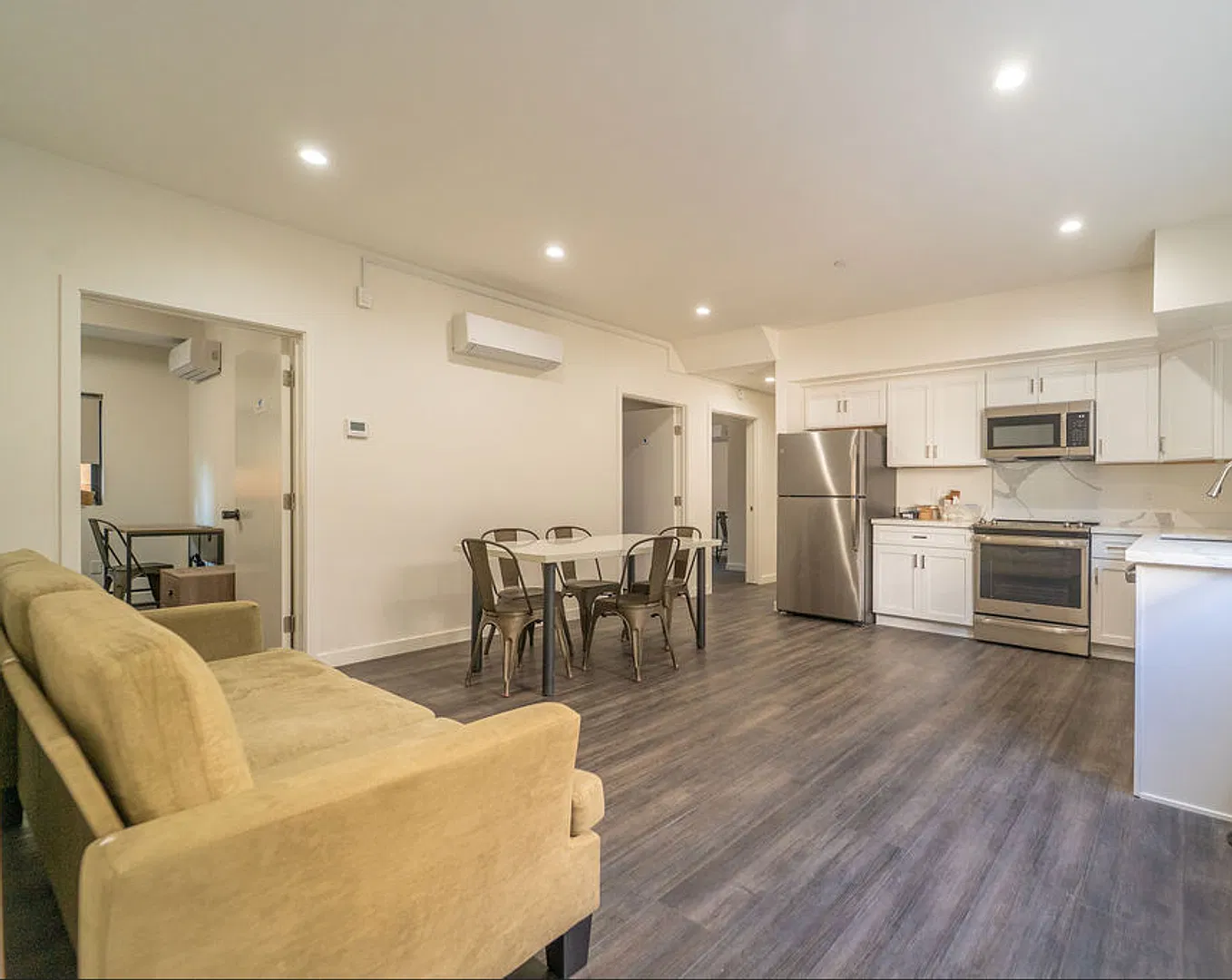 2737 Durant Avenue — Photo 3