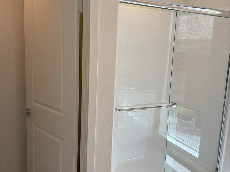 1816 E 1st St #450 — Photo 31