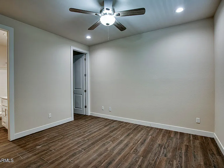 4506 N 10th St #3 — Photo 3