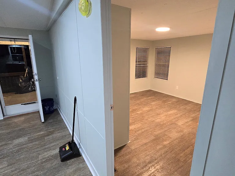 1014 Devaney Cir — Photo 8