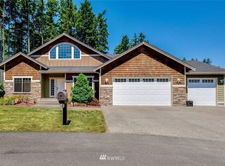 899 SW Perkins Ct, Pt Orchard, WA 98367