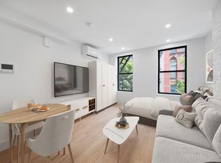 37 E 1st St #3FA, New York, NY 10003