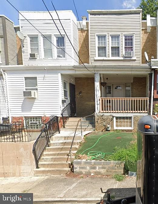 1st image of 31 N 3rd St