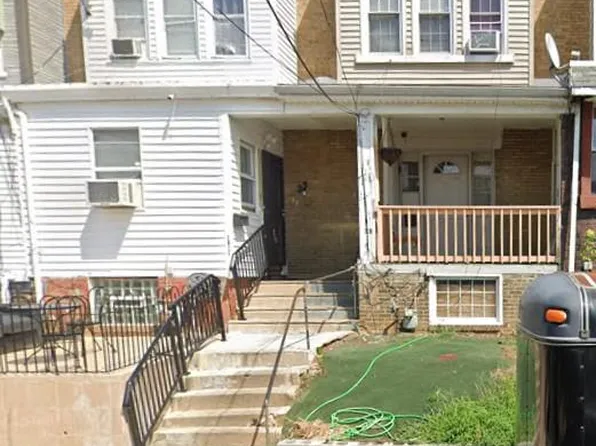 31 N 3rd St, Darby, PA 19023