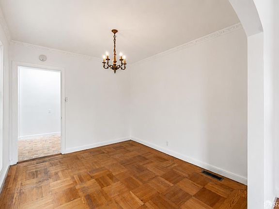 5th image of 1455 41st Ave