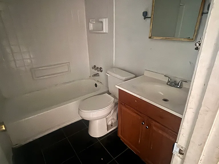 3305 Weeping Willow Ln — Photo 10