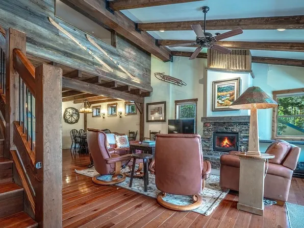 60 Twining Rd, Taos Ski Valley, NM 87525