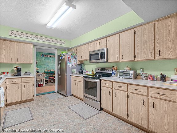 5th image of 1585 Dena Cir