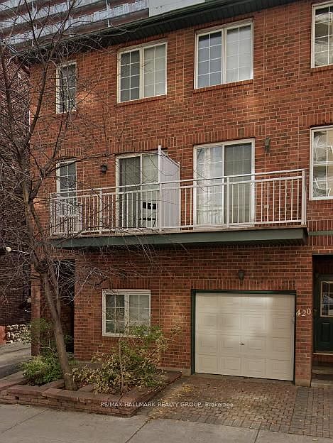 1st image of 418 Somerset St W