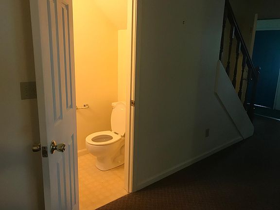 5th image of 284 Gorham St
