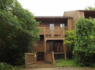 9647 S Lake Ridge Dr #145B, Bloomington, IN 47401