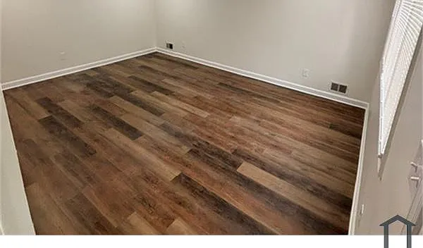 4404 Banks Pl NE — Photo 17