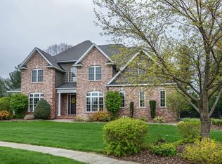31 Harvest Moon Ln, Westfield, MA 01085