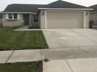 569 S Lakeland Dr, Moses Lake, WA 98837