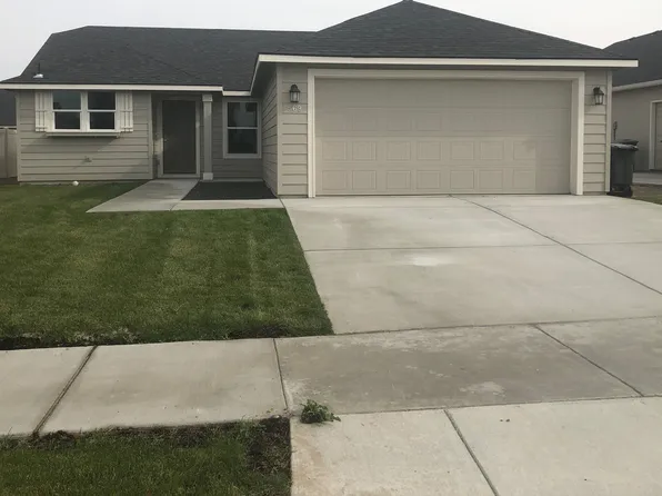 569 S Lakeland Dr, Moses Lake, WA 98837