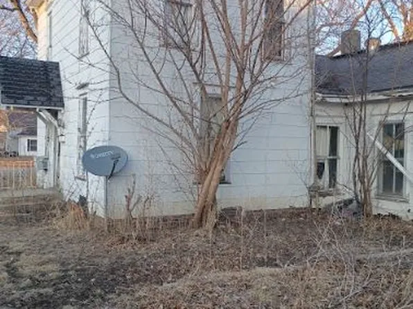 116 N Poplar St, Assumption, IL 62510