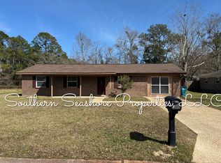7516 Newton Dr, Biloxi, MS 39532